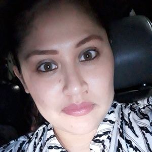 Meet your Posher, Kenia